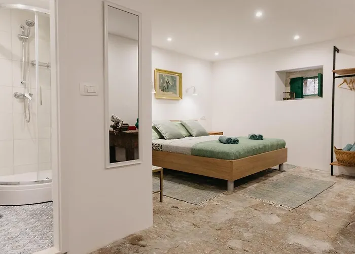 Ni Na Na Na Appartamento