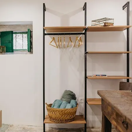 Ni Na Na Na * Спліт